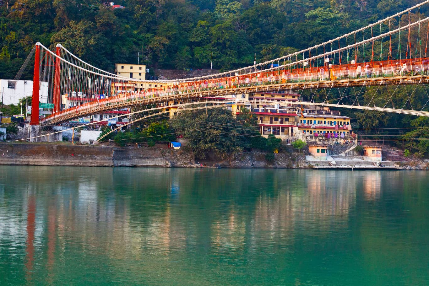 Char Dham Yatra by Road (Yamunotri, Gangotri, Kedarnath & Badrinath) – Deluxe