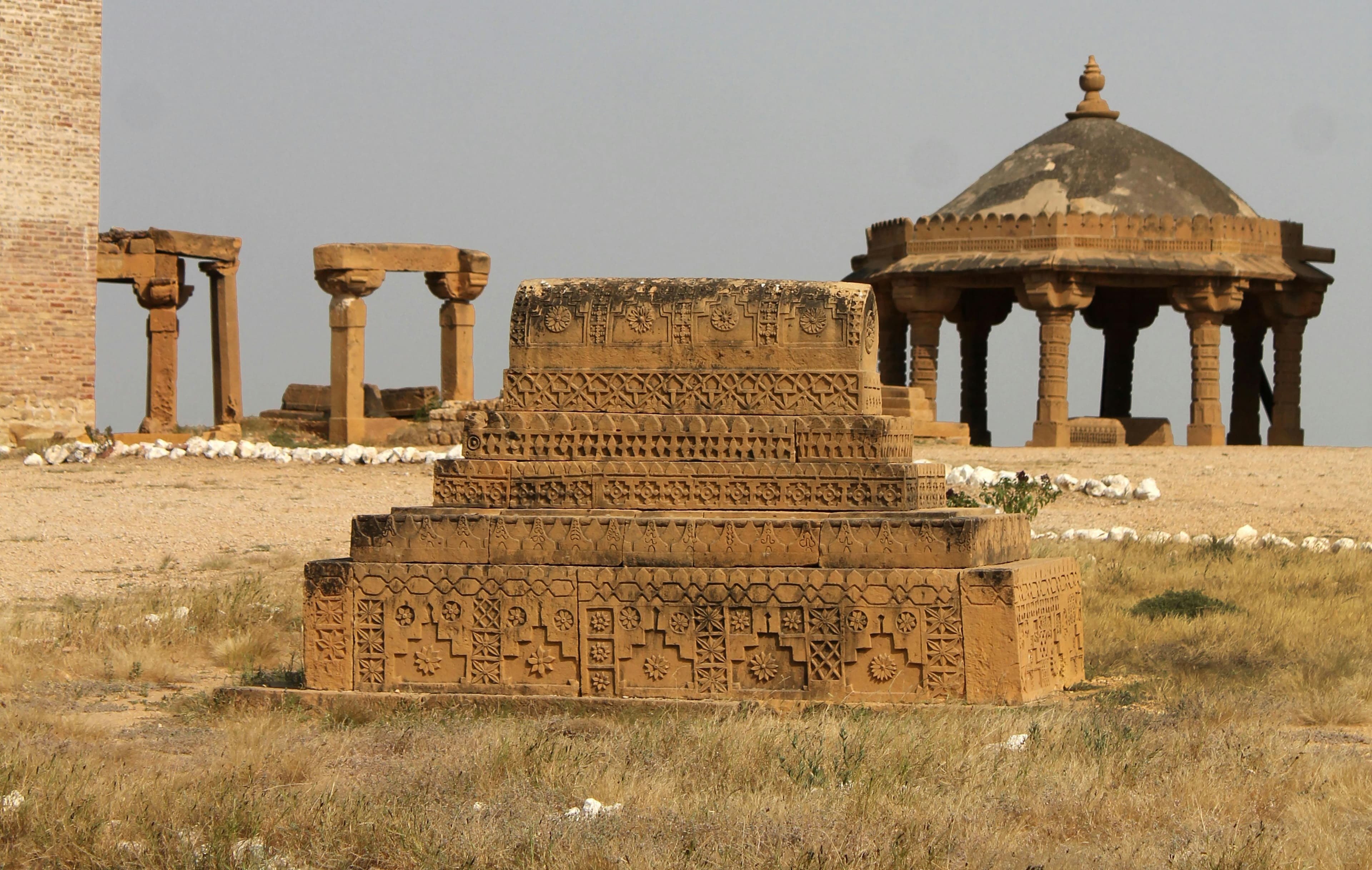 Gujarat Grand Tour Package (Ahmedabad, Bhuj, Dwarka, Somnath, Gir & Diu) – 11 Days