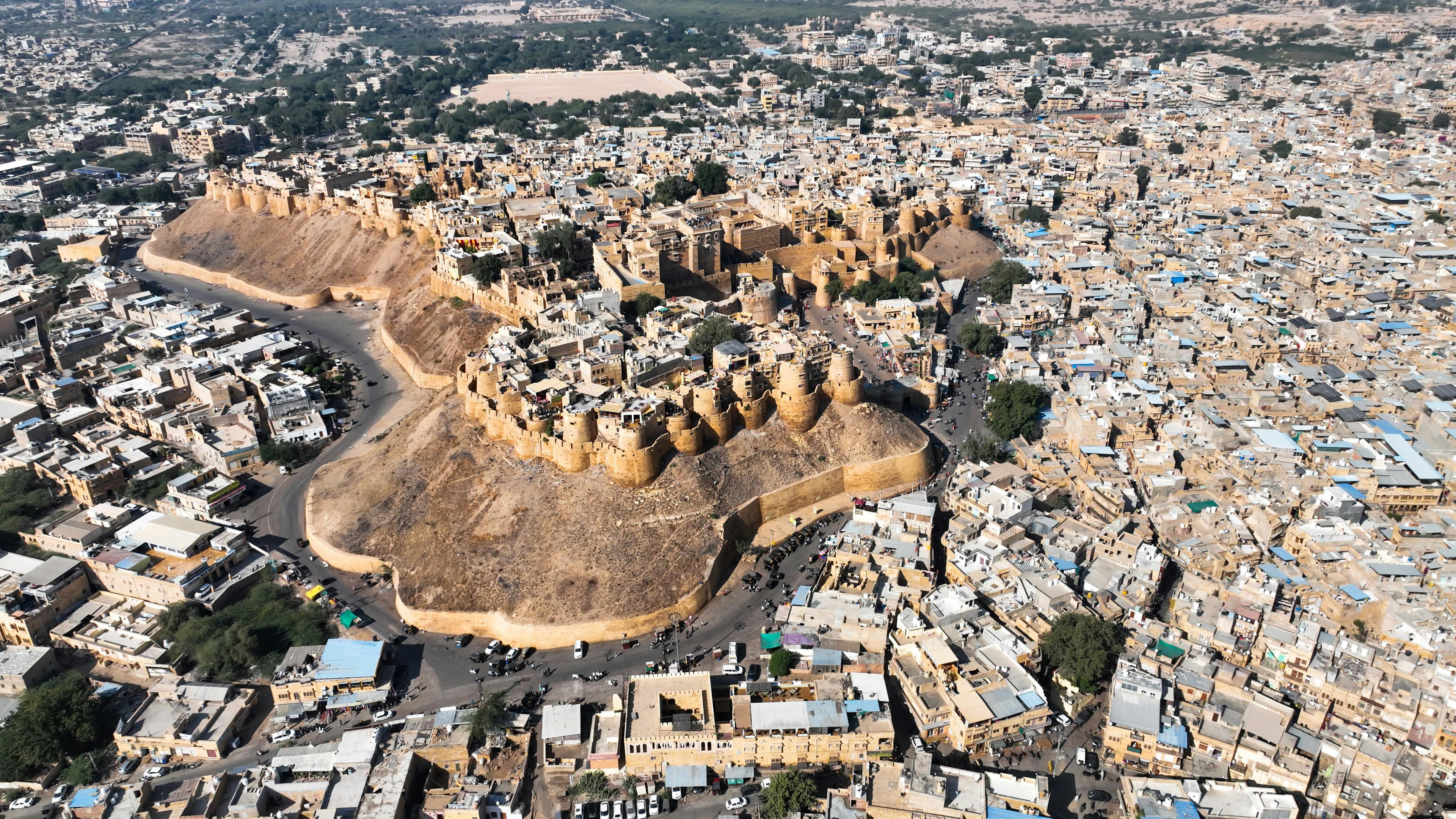 Rajasthan Grand Heritage Tour (Jaipur, Pushkar, Udaipur, Mount Abu, Jodhpur, Jaisalmer) – 10 Days