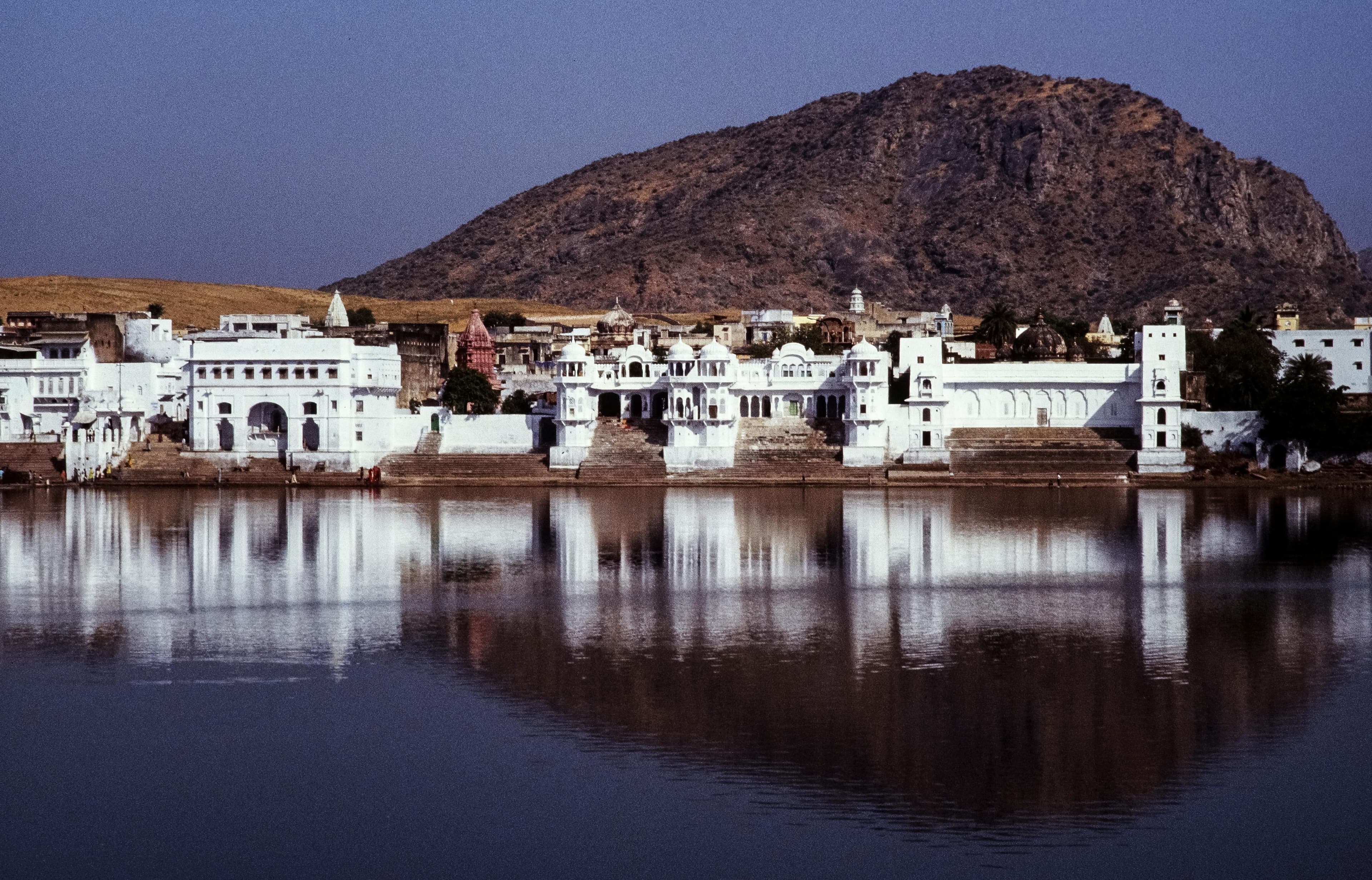 Rajasthan Grand Heritage Tour (Jaipur, Pushkar, Udaipur, Mount Abu, Jodhpur, Jaisalmer) – 10 Days