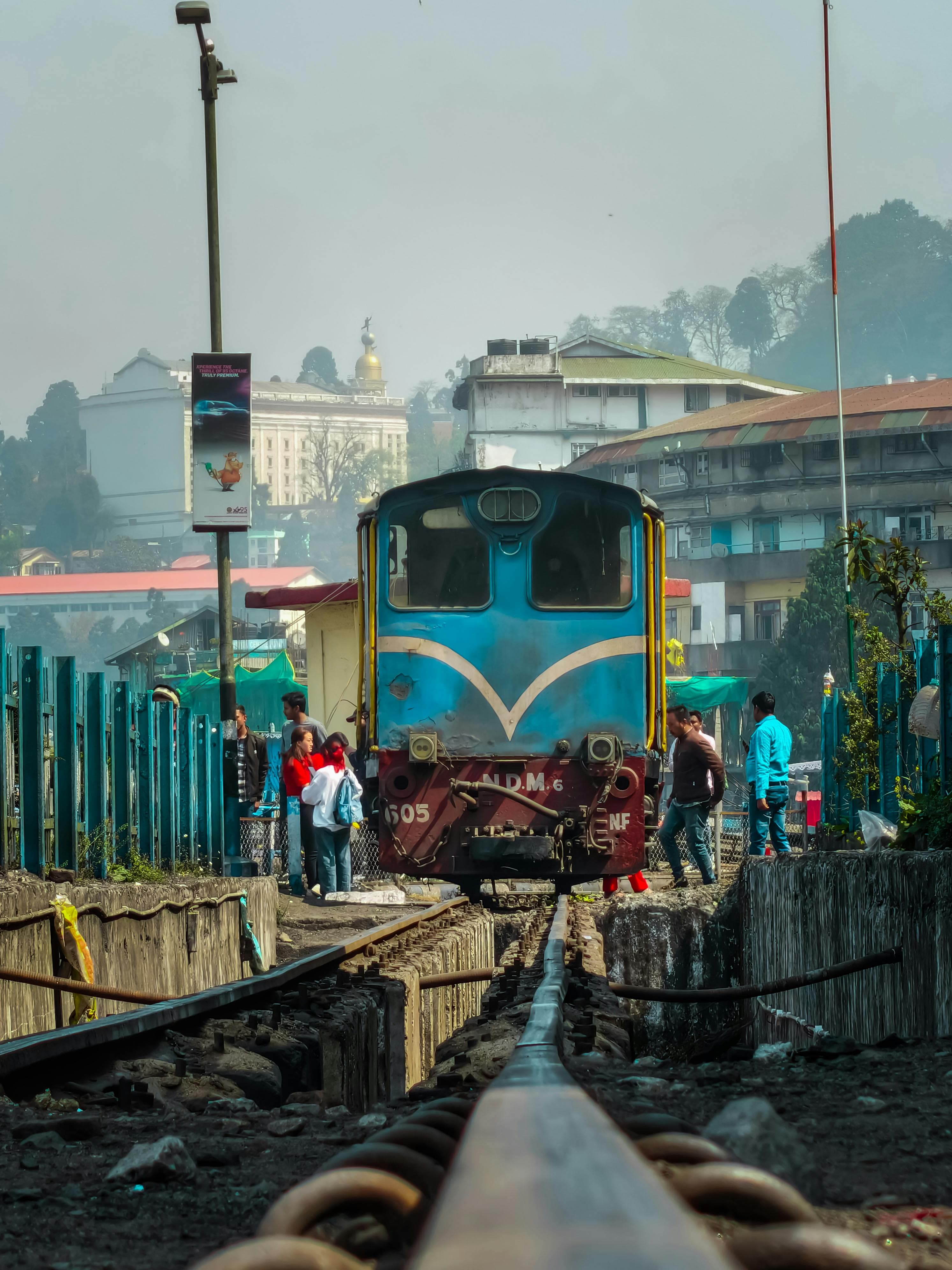 Gangtok & Darjeeling Scenic Escape – Tsomgo Lake & Himalayan Views