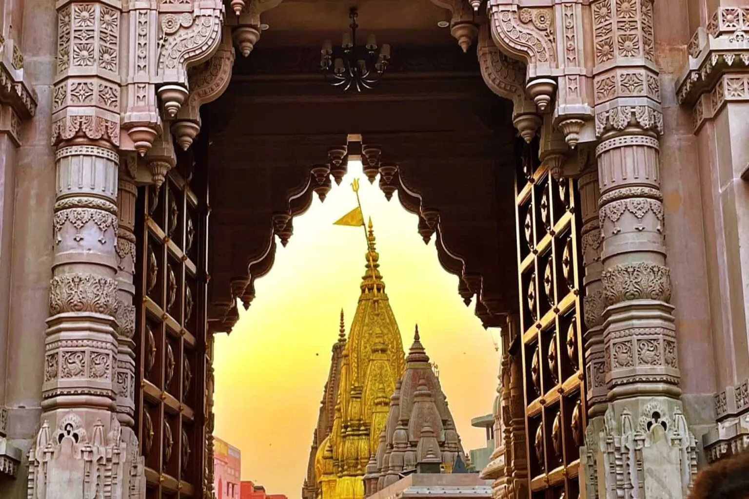 Varanasi with Triveni Sangam Tour – Kashi Vishwanath, Prayagraj & Sarnath
